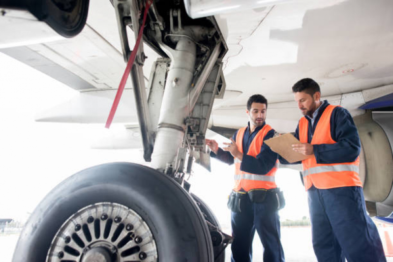 Revitalização de Aeronave Particular Ponta Porã - Revitalização de Aeronave Bimotor