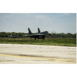 recuperação de aeronave de transporte militar valores Picos